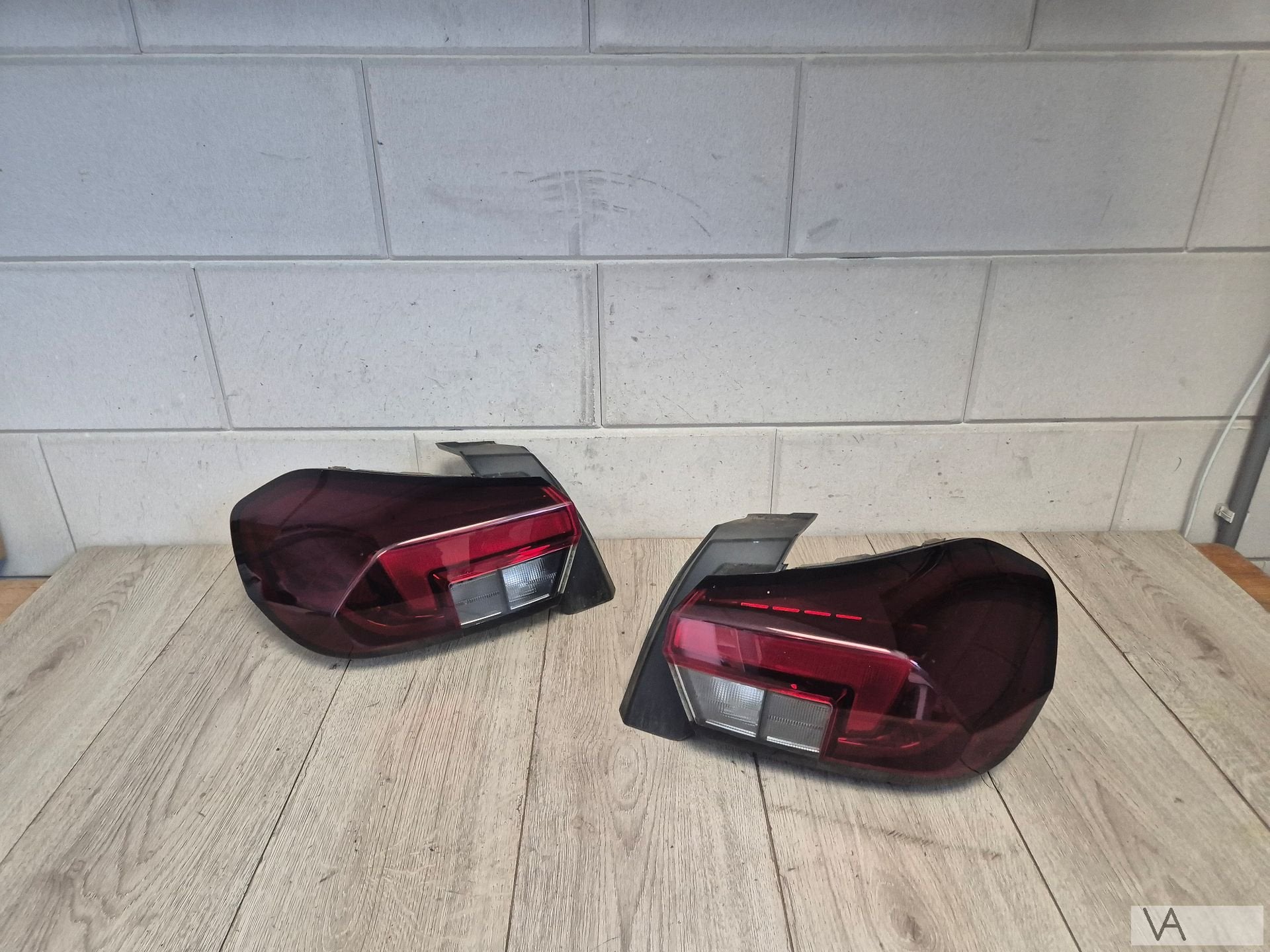 Achterlicht links rechts van Opel Corsa F 2019 - 2025 €50/st, -, Opel, Utilisé, -