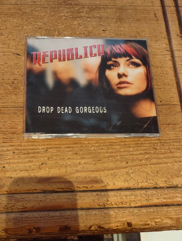 2 dezelfde Singles van Republica, Cd's en Dvd's, Cd Singles, Ophalen of Verzenden, Zo goed als nieuw, Overige genres