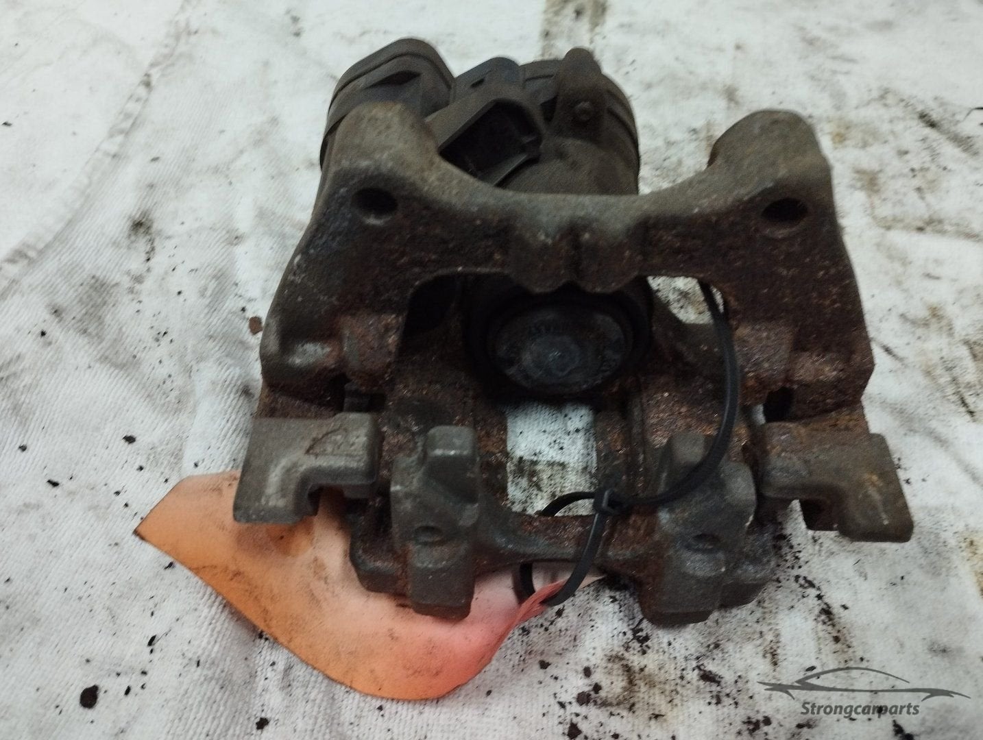 remklauw links achter Volkswagen Sportsvan AM1 5Q0615405CK, Volkswagen, -, Utilisé, -