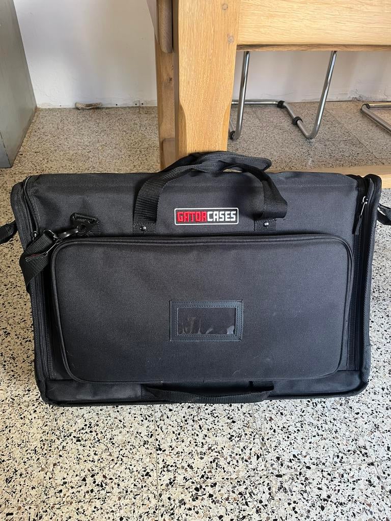 Etui de transport ecran 27 pouces . Gator case, Ophalen, Zo goed als nieuw