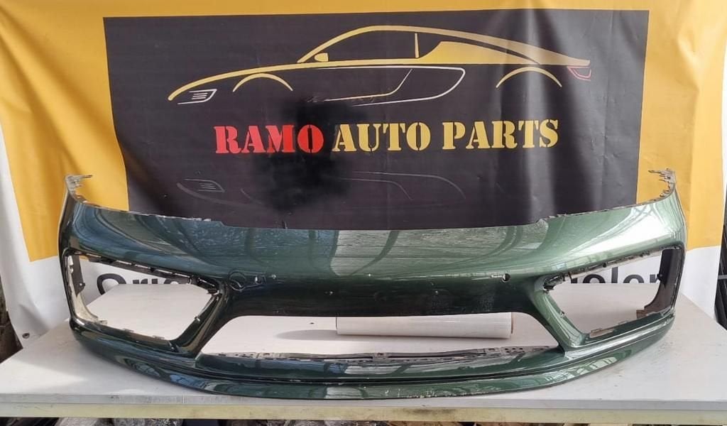 Porsche 911 Carrera 4 GTS 992 21+ voorbumper 992807221K orig, -, Utilisé, -, Avant