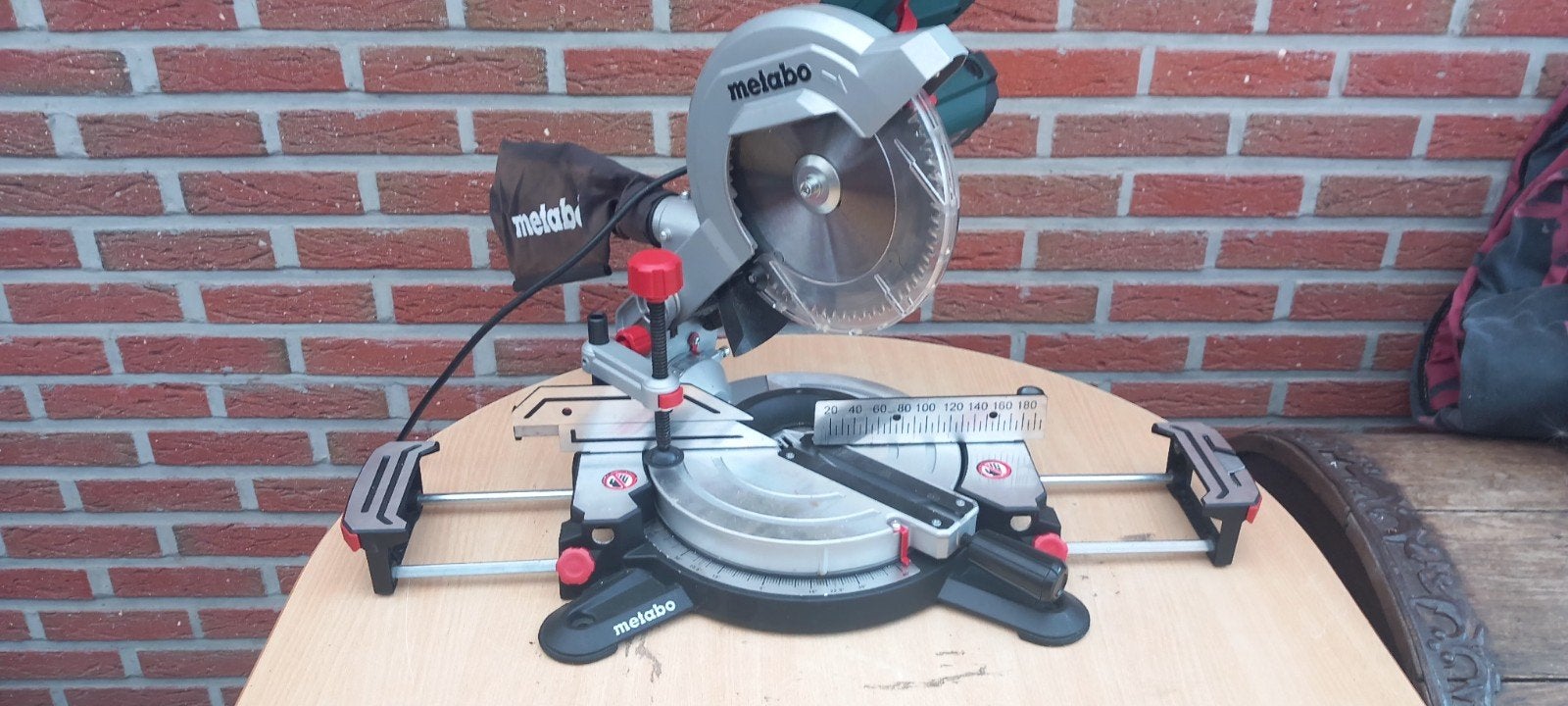 Metabo Afkortzaag KS 216 M  lasercut, Doe-het-zelf en Bouw, Gereedschap | Zaagmachines, Ophalen of Verzenden, Afkortzaag