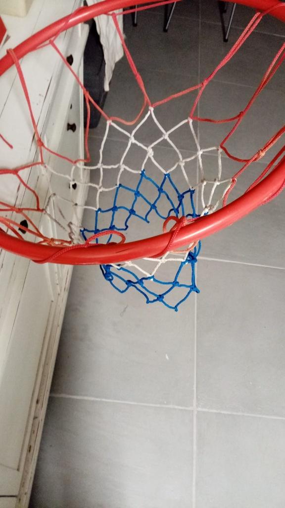 basketbal ring, Enlèvement, Utilisé