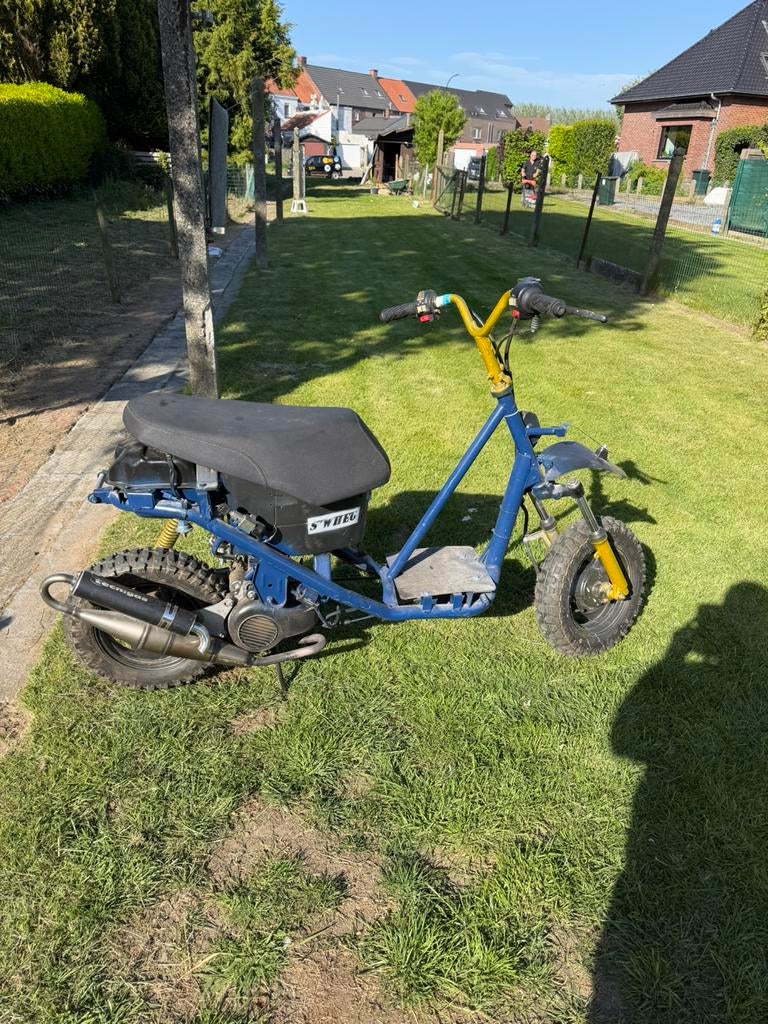 Crossbrommer 2takt, Fietsen en Brommers, Ophalen, Zo goed als nieuw