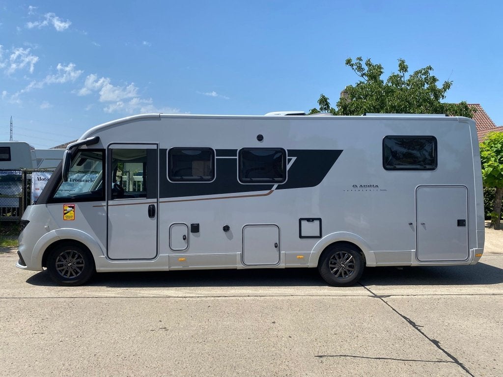 Adria Supersonic 780 DL Automaat, Vloeistofverwarming, Douche, Bedrijf, Diesel