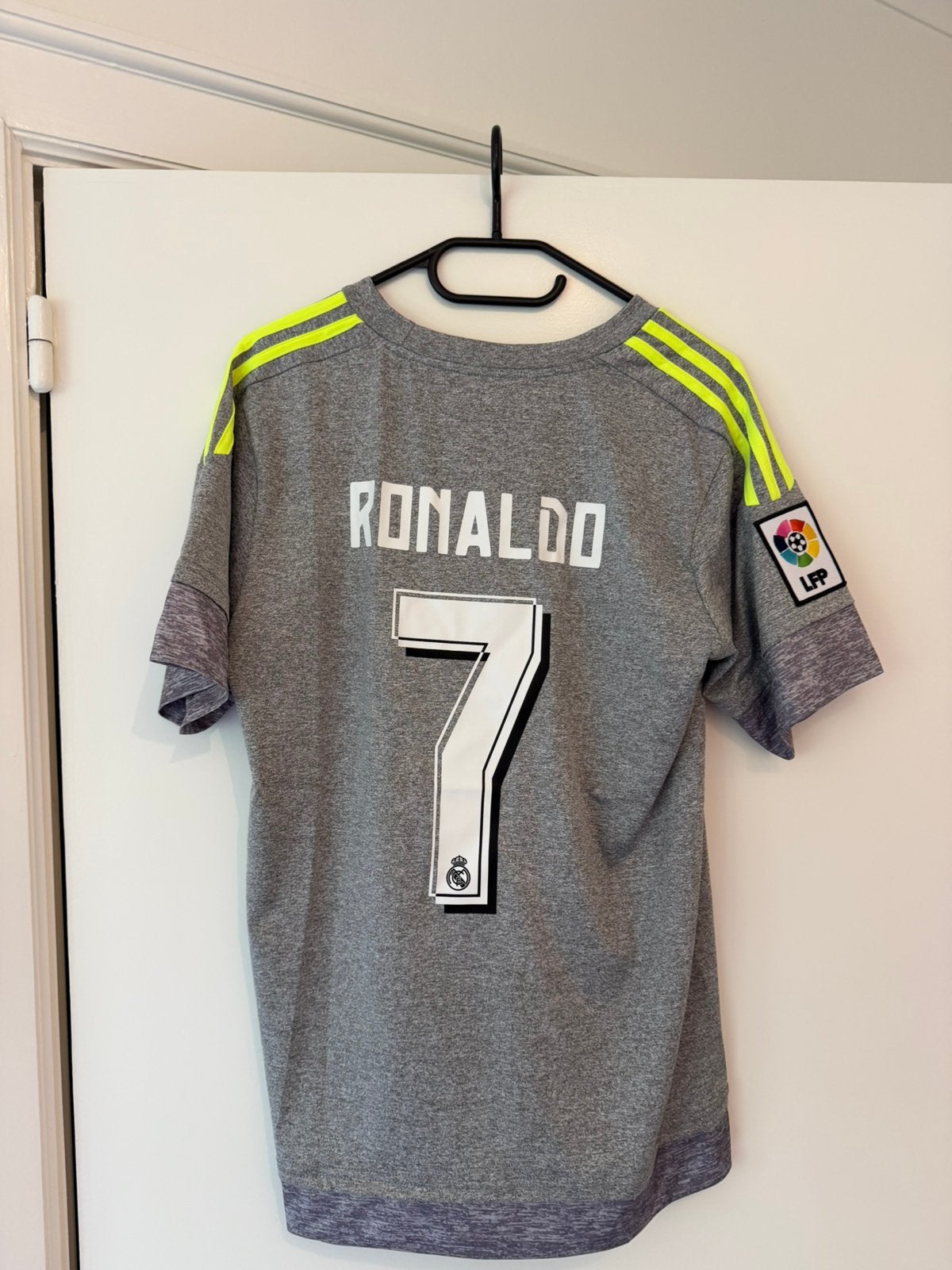 Ronaldo Real Madrid S, Sports & Fitness, Envoi, Comme neuf
