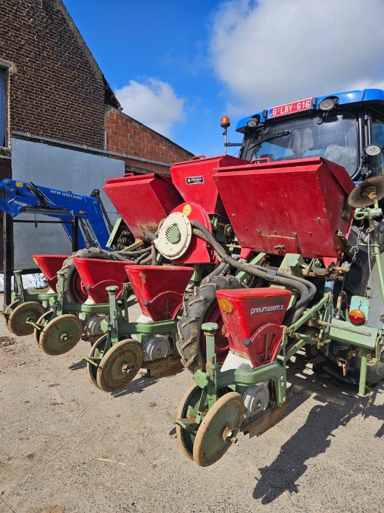 Nodet maisplanter maiszaaimachine, Zakelijke goederen, Ophalen, Akkerbouw