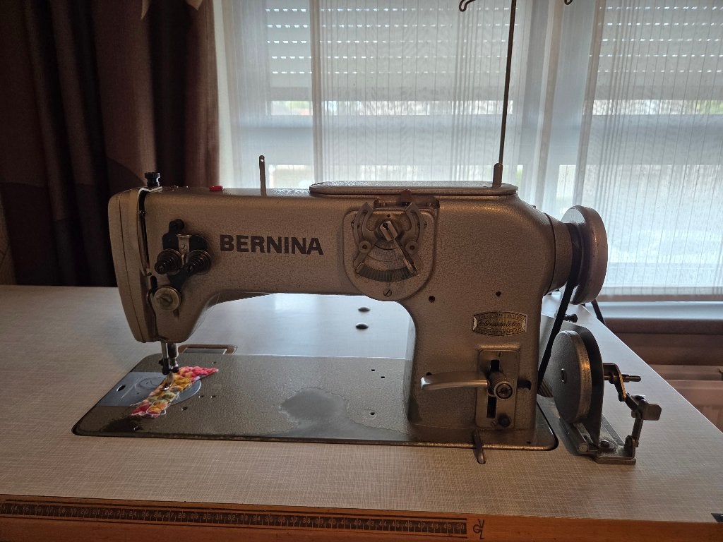 Bernina model 217, Hobby en Vrije tijd, Naaimachines en Toebehoren, Ophalen, Gebruikt, Bernina, Naaimachine