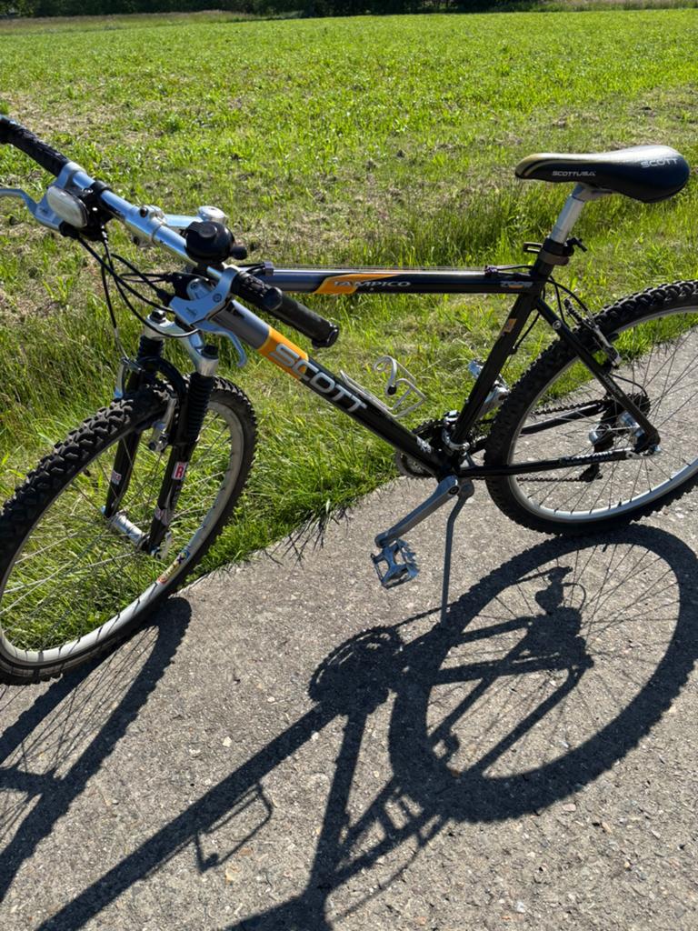 Mountainbike merk scott, Fietsen en Brommers, Ophalen, Zo goed als nieuw