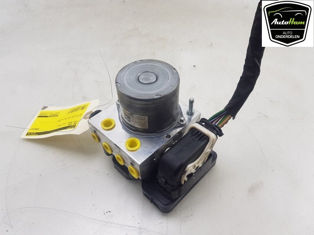 BLOC ABS (FREINS ANTI-BLOCAGE) Fiat Doblo Cargo (01-2022/-), Robert Bosch AG, Utilisé, Fiat, Robert-Bosch-Allee 1
74232  Abstatt, DE
