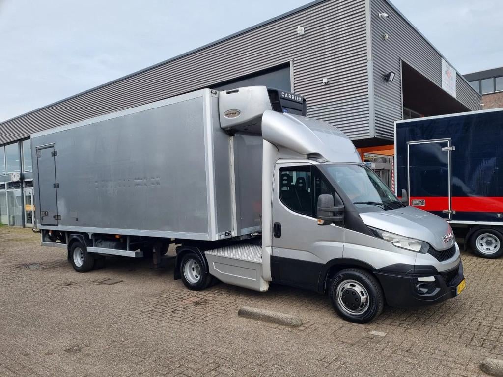 Iveco Daily 40C17 B/E 10T Kuhlkoffer Supra 750 +30C/-30C st3, Auto's, Bestelwagens en Lichte vracht, Euro 5, Gebruikt, 4 cilinders