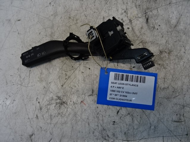 COMMUTATEUR CLIGNOTANT Seat Leon (1P1) (1K0953513A), Seat Deutschland GmbH, Service@seat.de, Utilisé, Seat