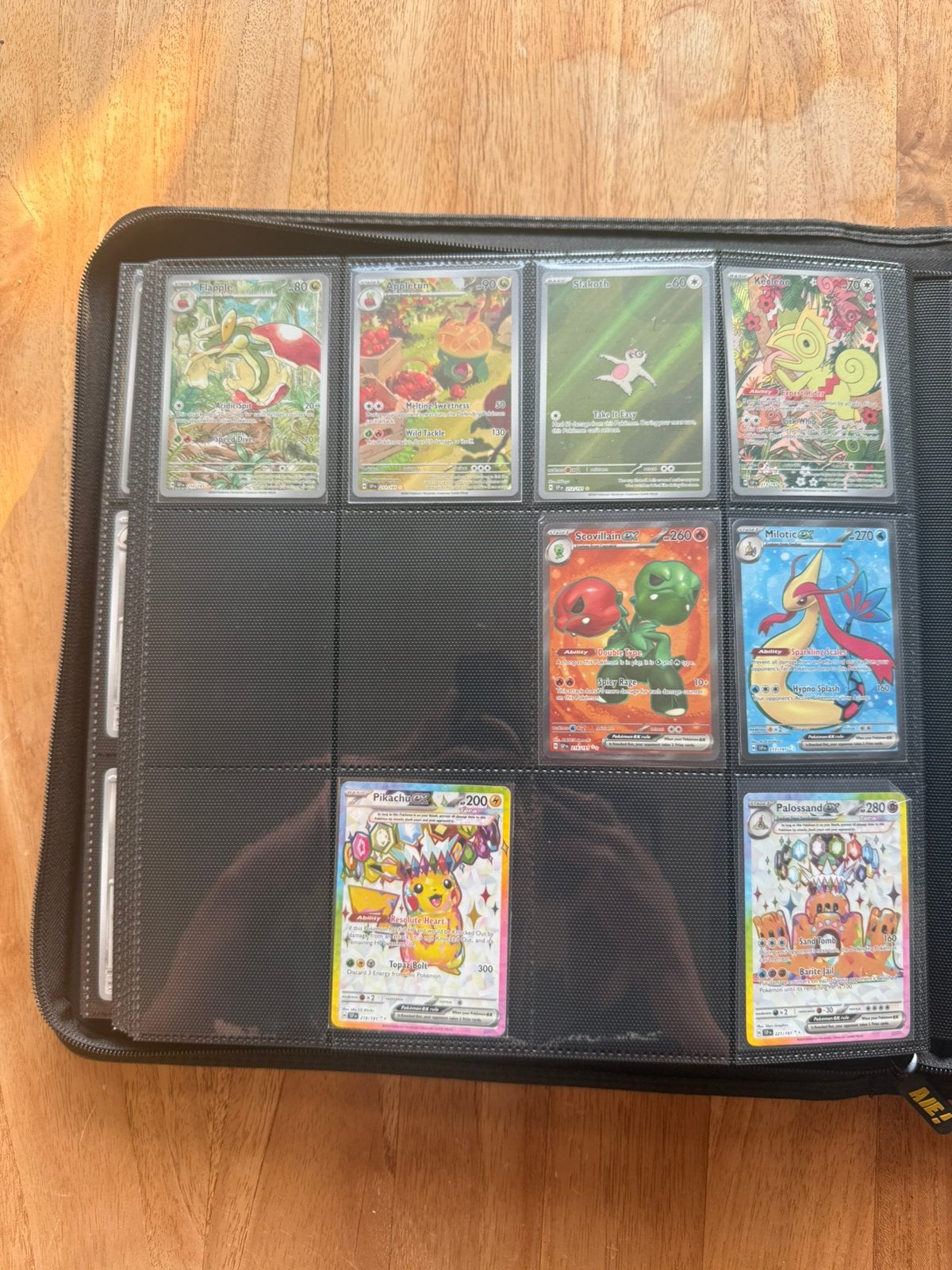 Surging sparks masterset ( incomplete), Hobby en Vrije tijd, Verzamelkaartspellen | Pokémon, Verzenden, Zo goed als nieuw