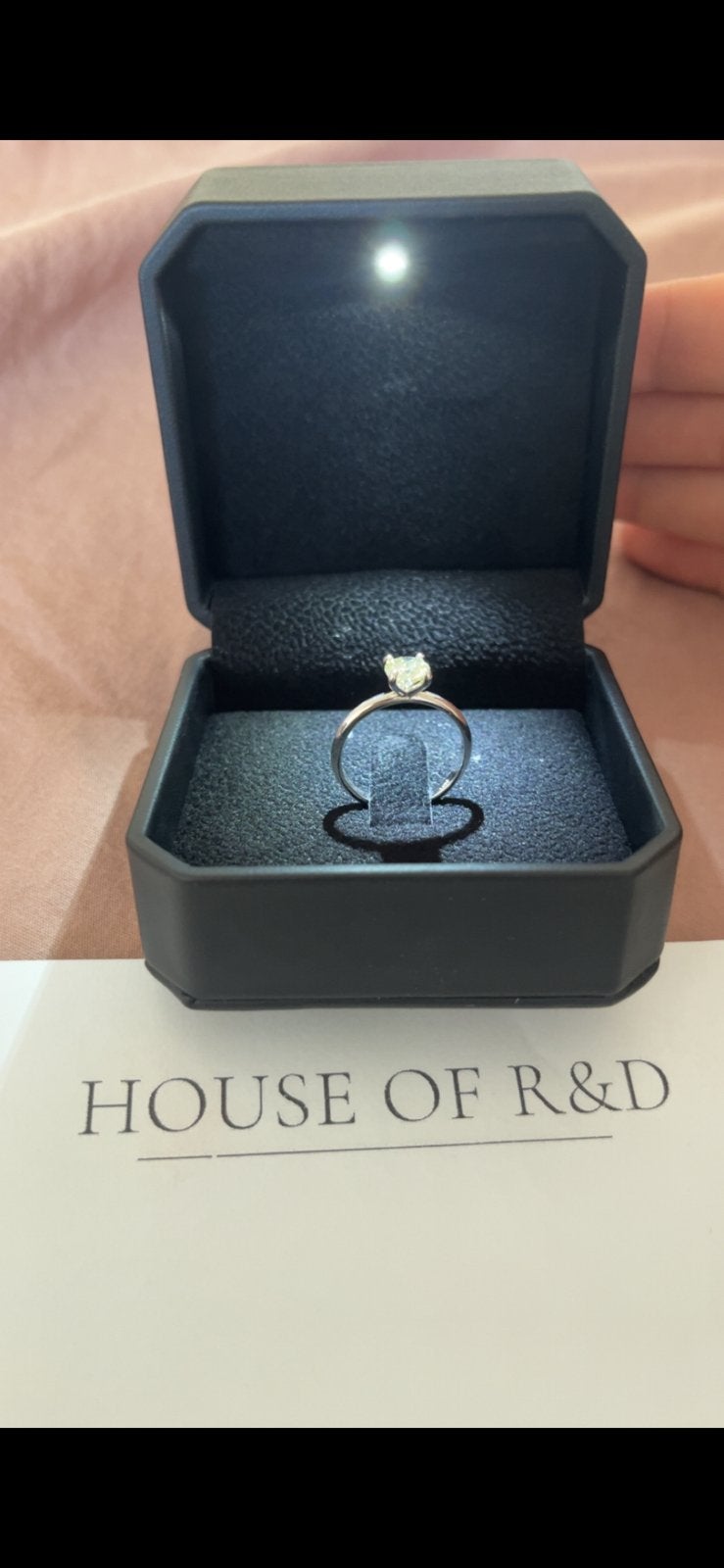 Bague pour femme en or avec un diamant naturel, Bijoux, Sacs & Beauté, Neuf, Enlèvement ou Envoi, Or, Femme