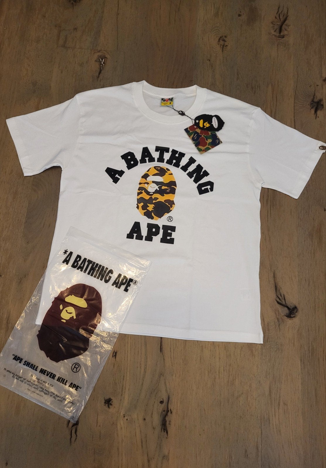 bape t-shirt, Ophalen of Verzenden, Nieuw, Maat 48/50 (M), Wit