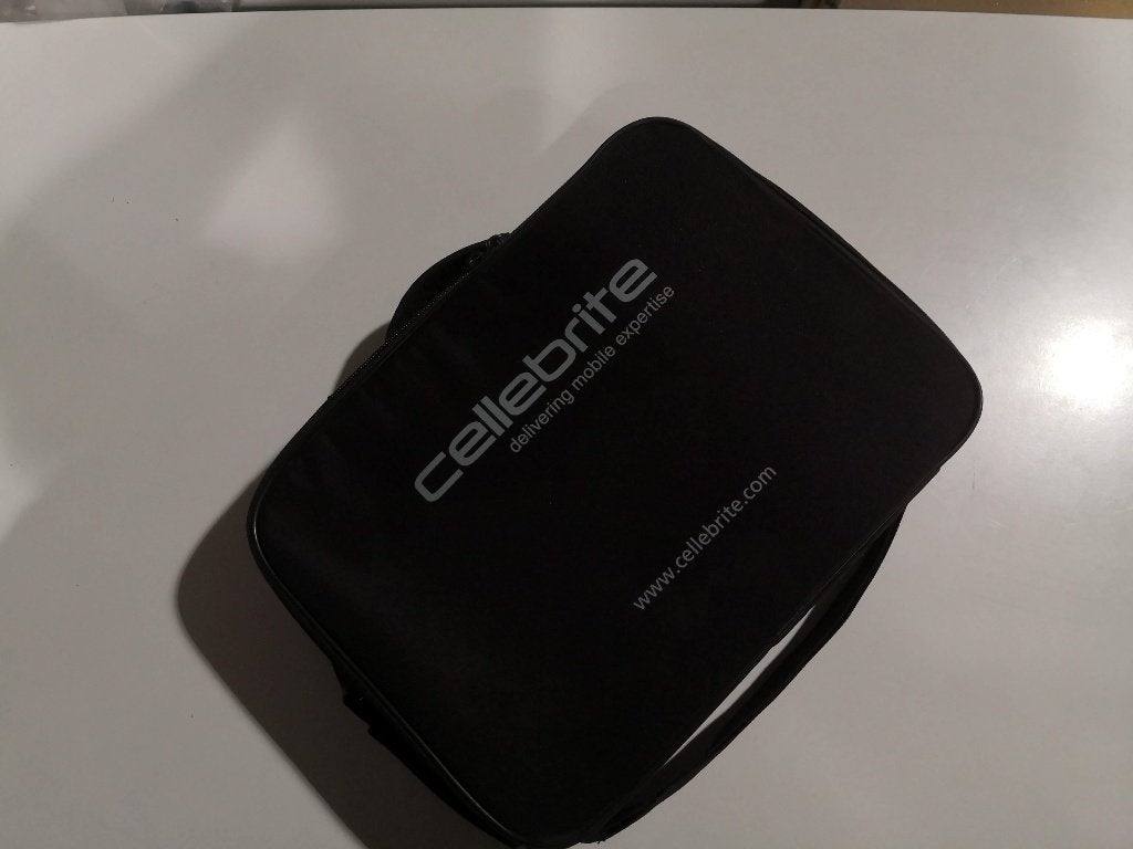 Cellebrite Desktop v1.45 data-transferkit met kabelset, Télécoms, Télécommunications Autre, Enlèvement ou Envoi, Neuf