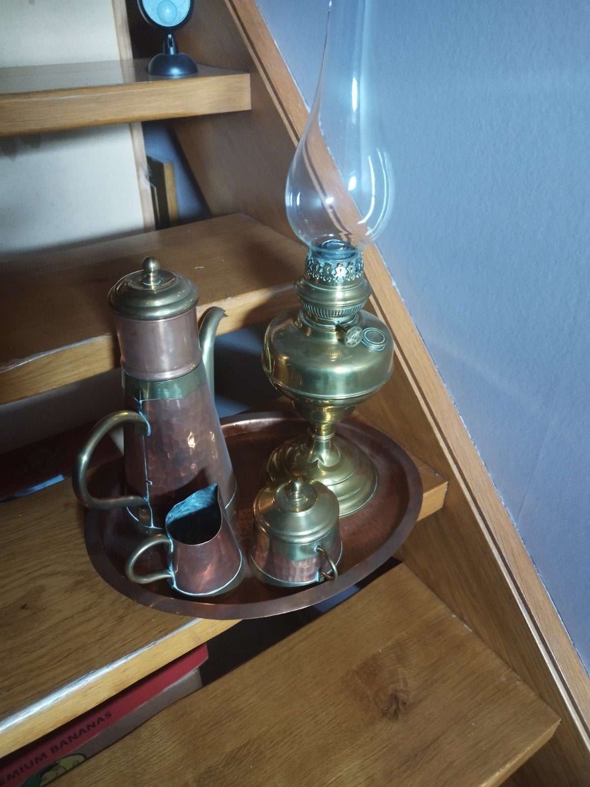 Koperen koffie setje op plaat en koperen olielamp, Ophalen