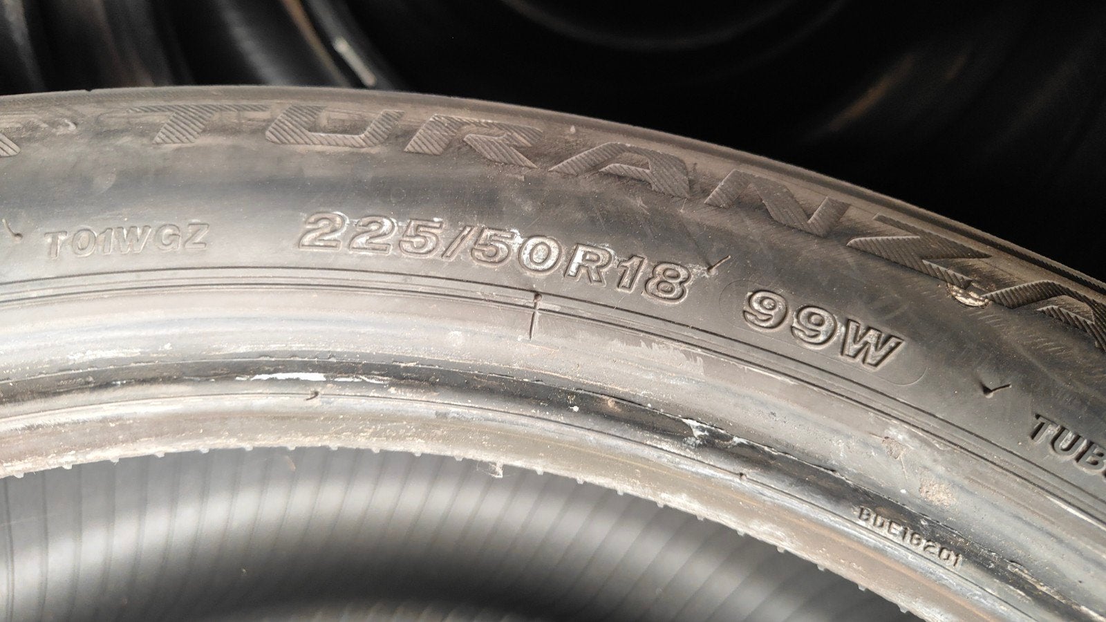 225/50r18 Bridgestone 45€ per stuk met montage en balanceren, Ophalen of Verzenden