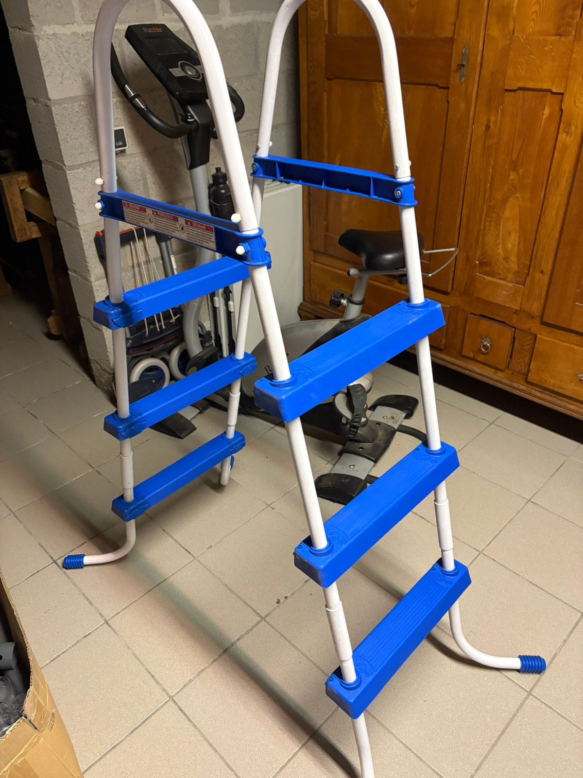 Zwembad trapladder, Tuin en Terras, Ophalen, Zo goed als nieuw, Ladder
