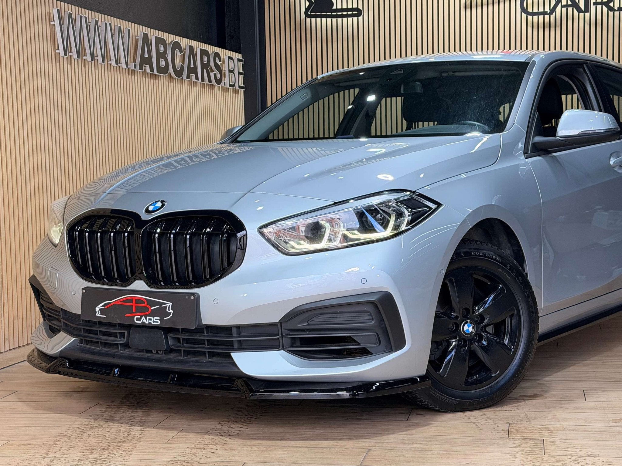 BMW 1 Serie 116 i * LOOK PACK M * GARANTIE 12 MOIS * 1ER PRO, Argent ou Gris, Achat, Euro 6, Entreprise