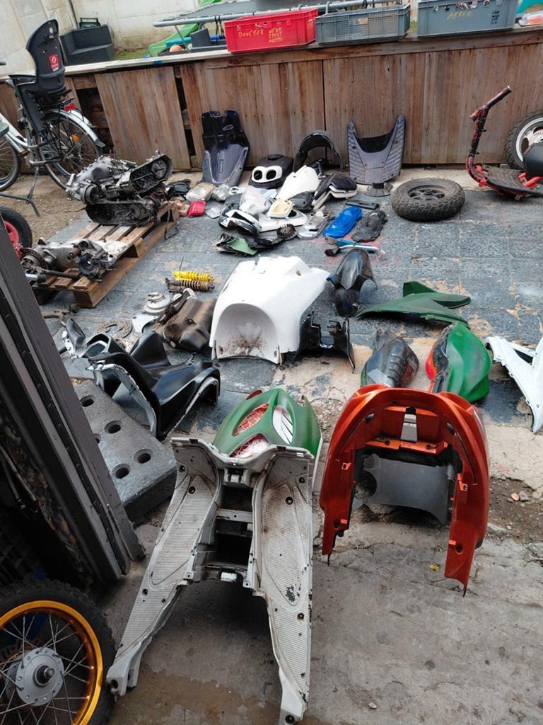 Mbk booster en aerox onderdelen bieden, Motos, Enlèvement