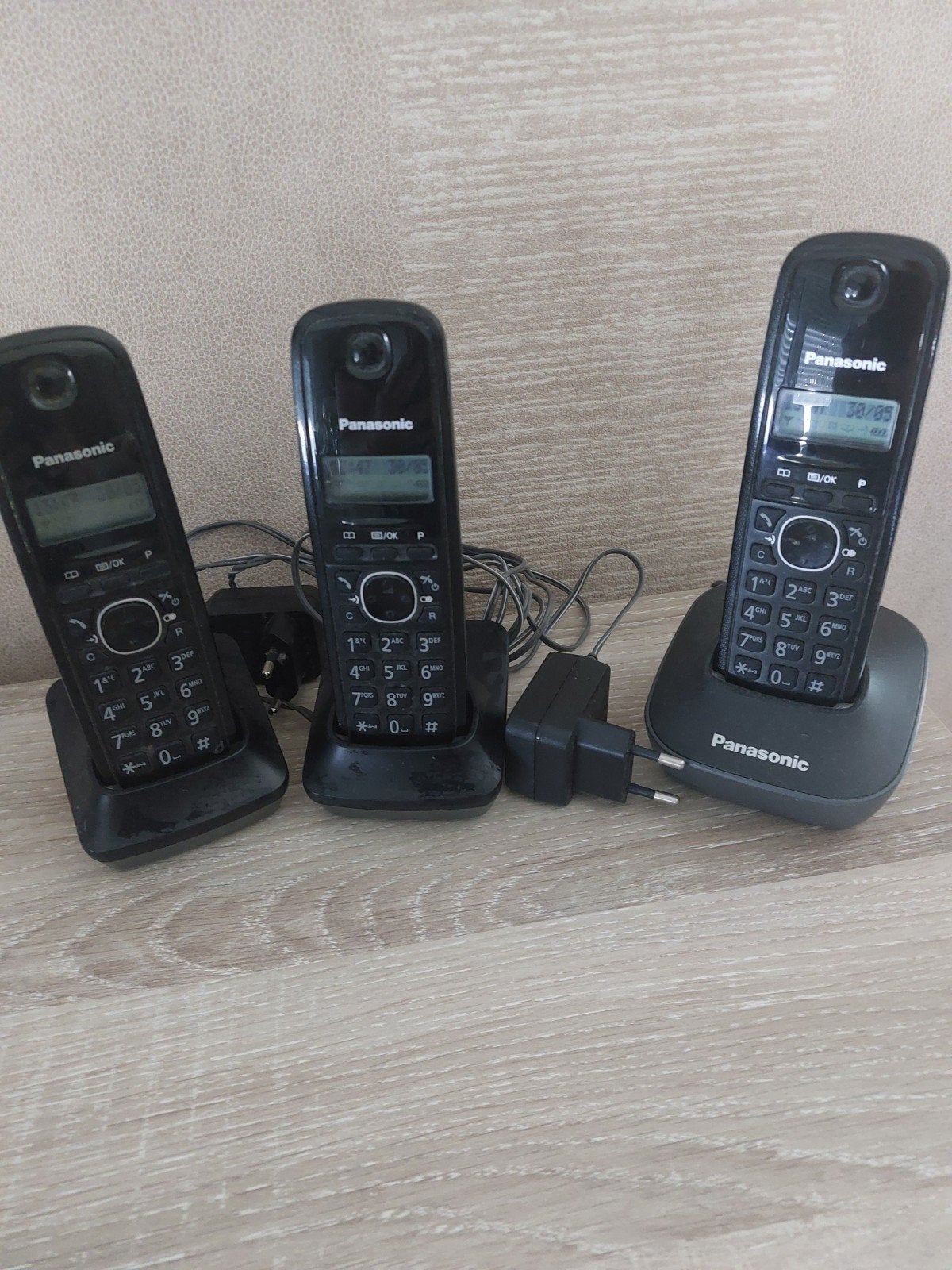 3 vaste lijn telefoons, Ophalen