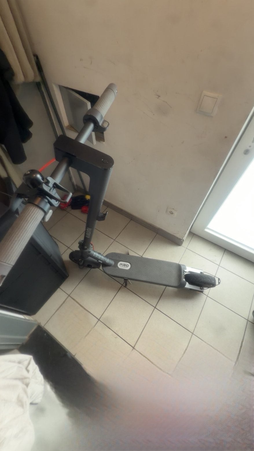 Xiaomi Mi Electric, Pro Elektrische Step zeer nette staat, Fietsen en Brommers, Steps, Ophalen, Zo goed als nieuw, Elektrische step (E-scooter)