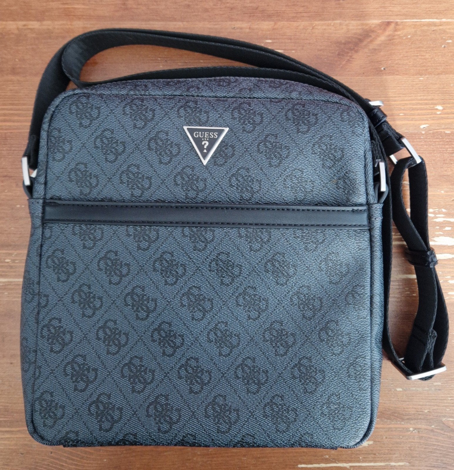 Sac à bandoulière Guess Torino 4G, Sacoche, Overige merken, Zwart, Nieuw, Ophalen of Verzenden