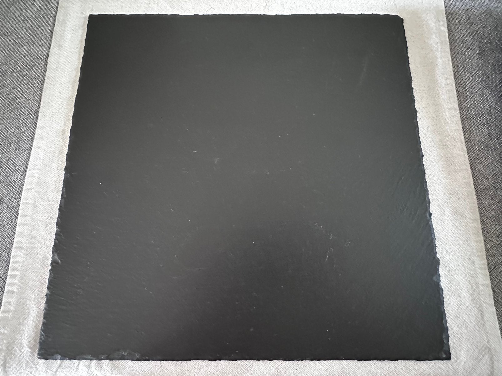Lot de 4 plateaux en ardoise naturelle – État neuf, Enlèvement, Comme neuf