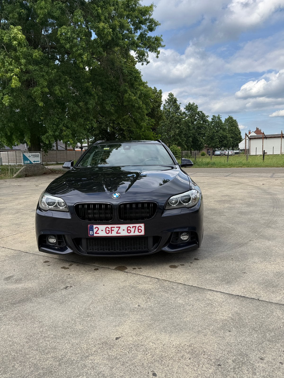 Bmw 520d M-pack 2016 HUD, Auto's, BMW, Automaat, Dealer onderhouden, Automatische klimaatregeling, Euro 6