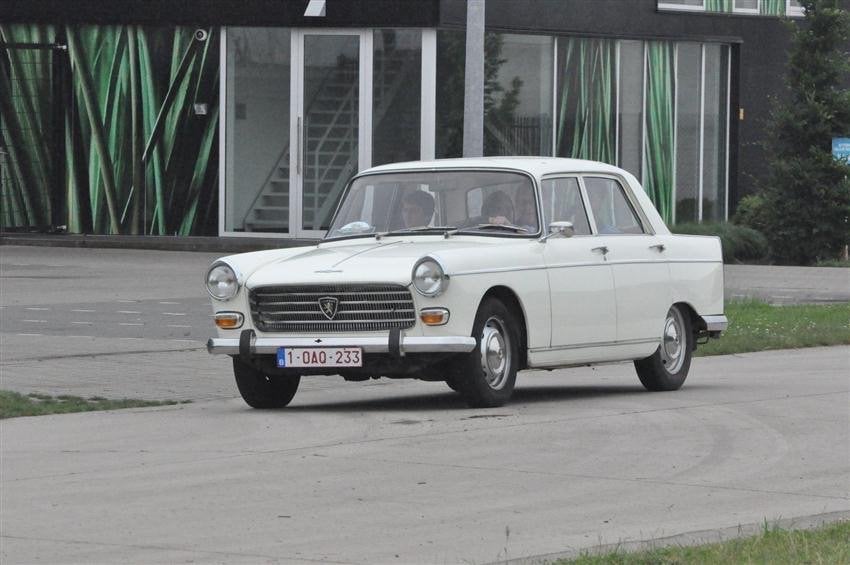 Oldtimer Peugeot 404 - 08/1971, foto 3