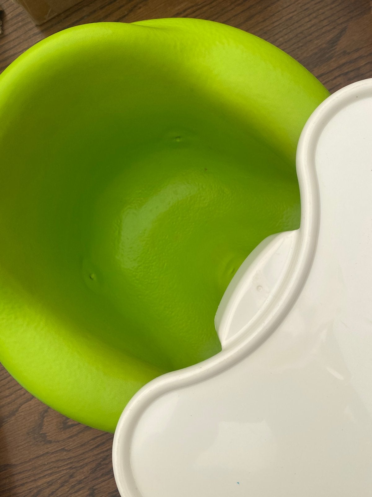 Bombu seat + tray, Ophalen, Zo goed als nieuw