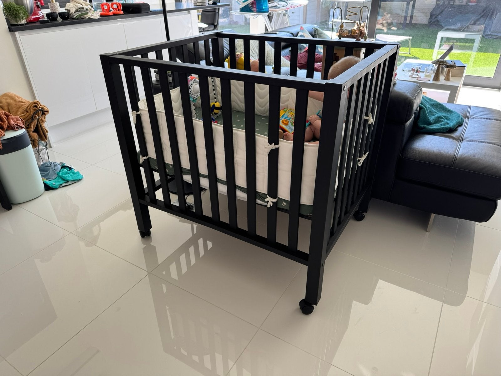 Parc pour bébés Pericles sur roues noir/anthracite, Enlèvement, Comme neuf, Roulettes