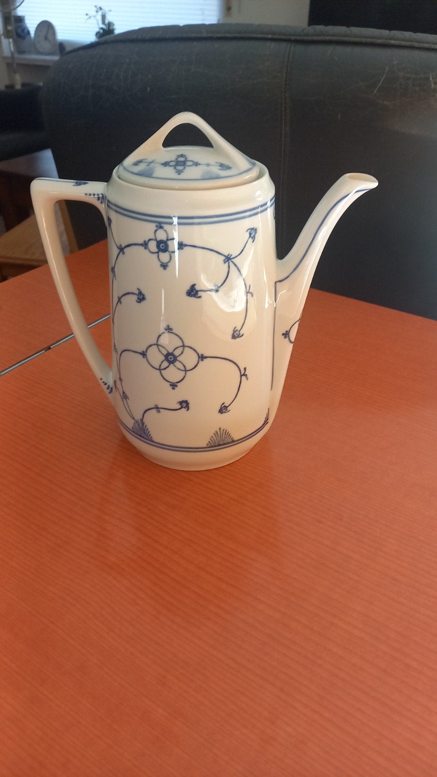 Koffiekan Jager blau Saks, Ophalen