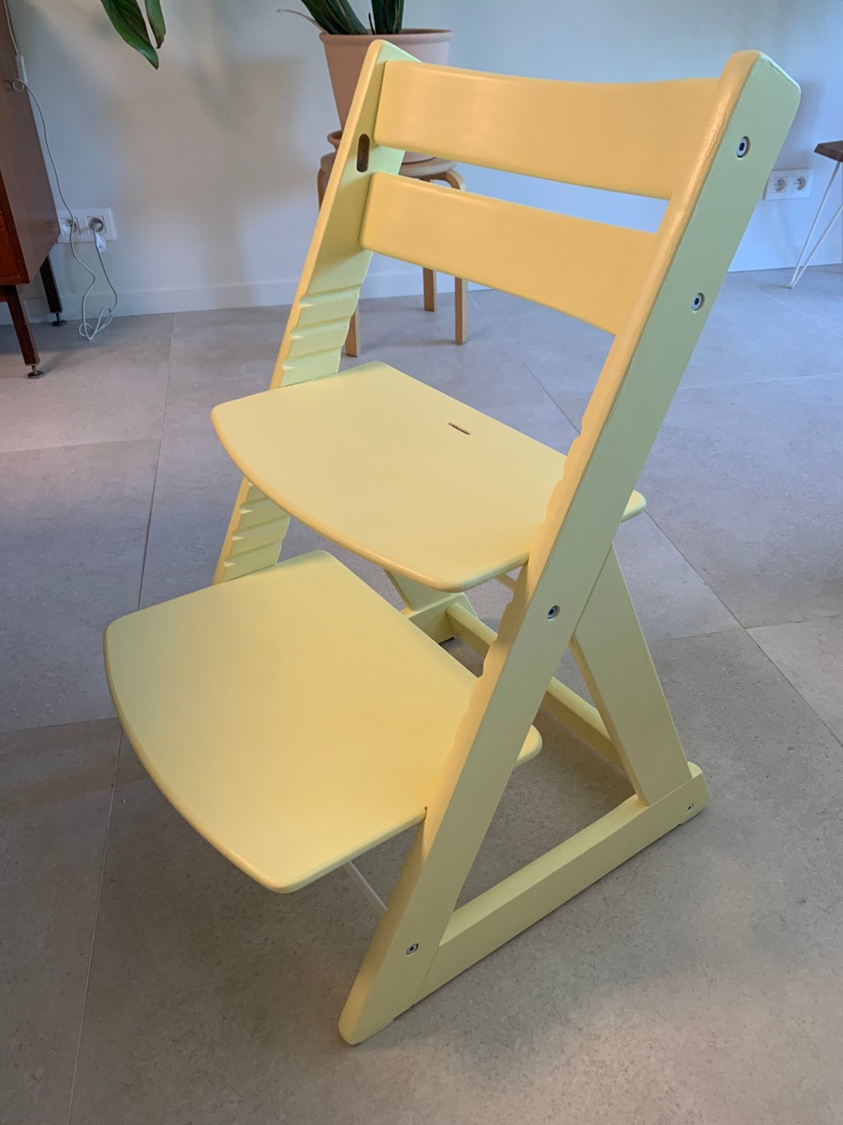 Stokke Trip Trap lemon yellow, Kinderen en Baby's, Kinderstoelen, Ophalen, Gebruikt, Meegroeistoel