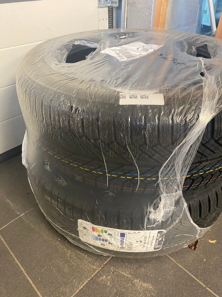 Pneus Uniroyal 4 saisons 225/50 R18, Autos : Pièces & Accessoires, Neuf, 4 Saisons, Véhicule de tourisme, Enlèvement