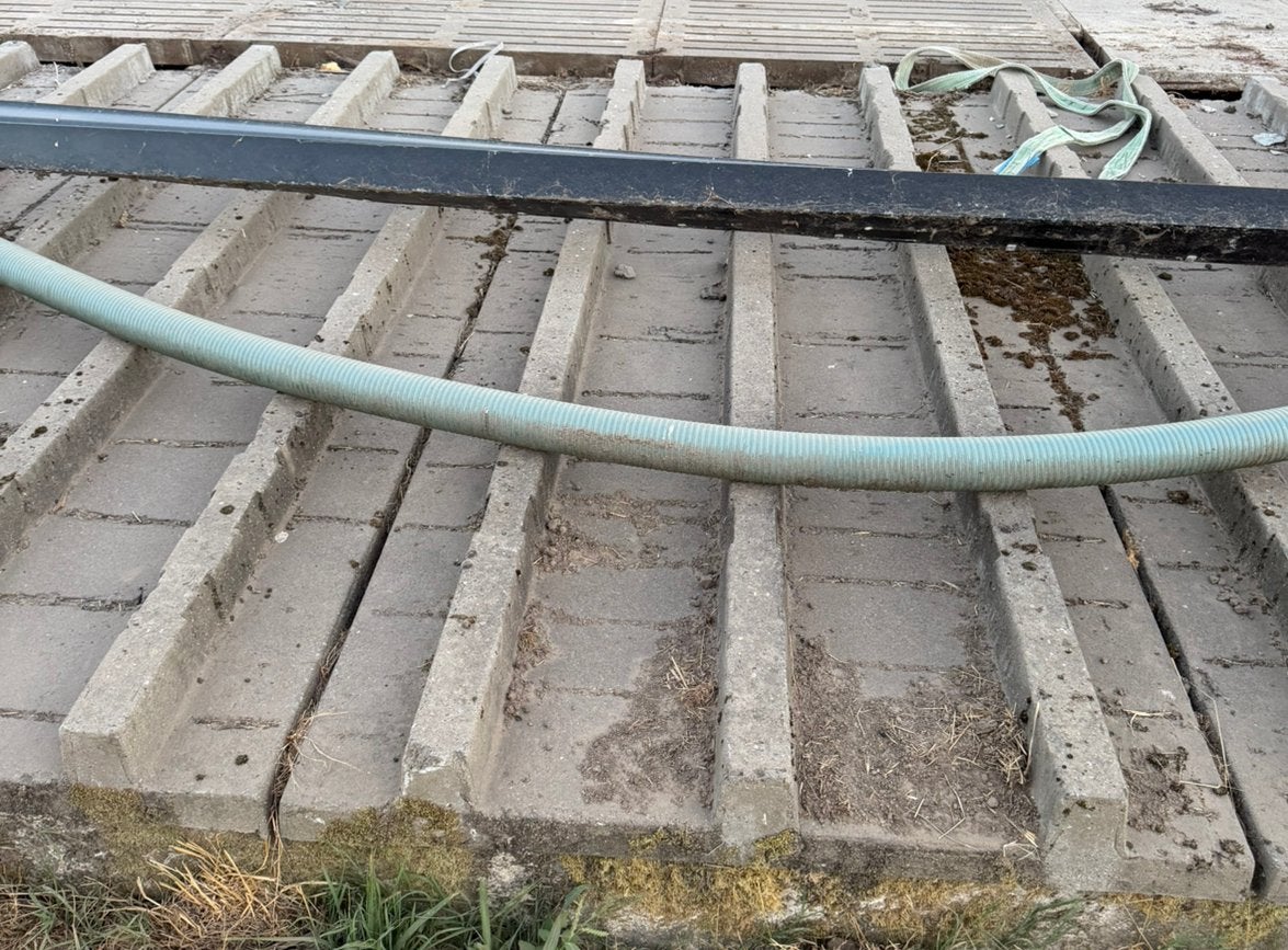 Aslastplaten 15 ton, Dieren en Toebehoren