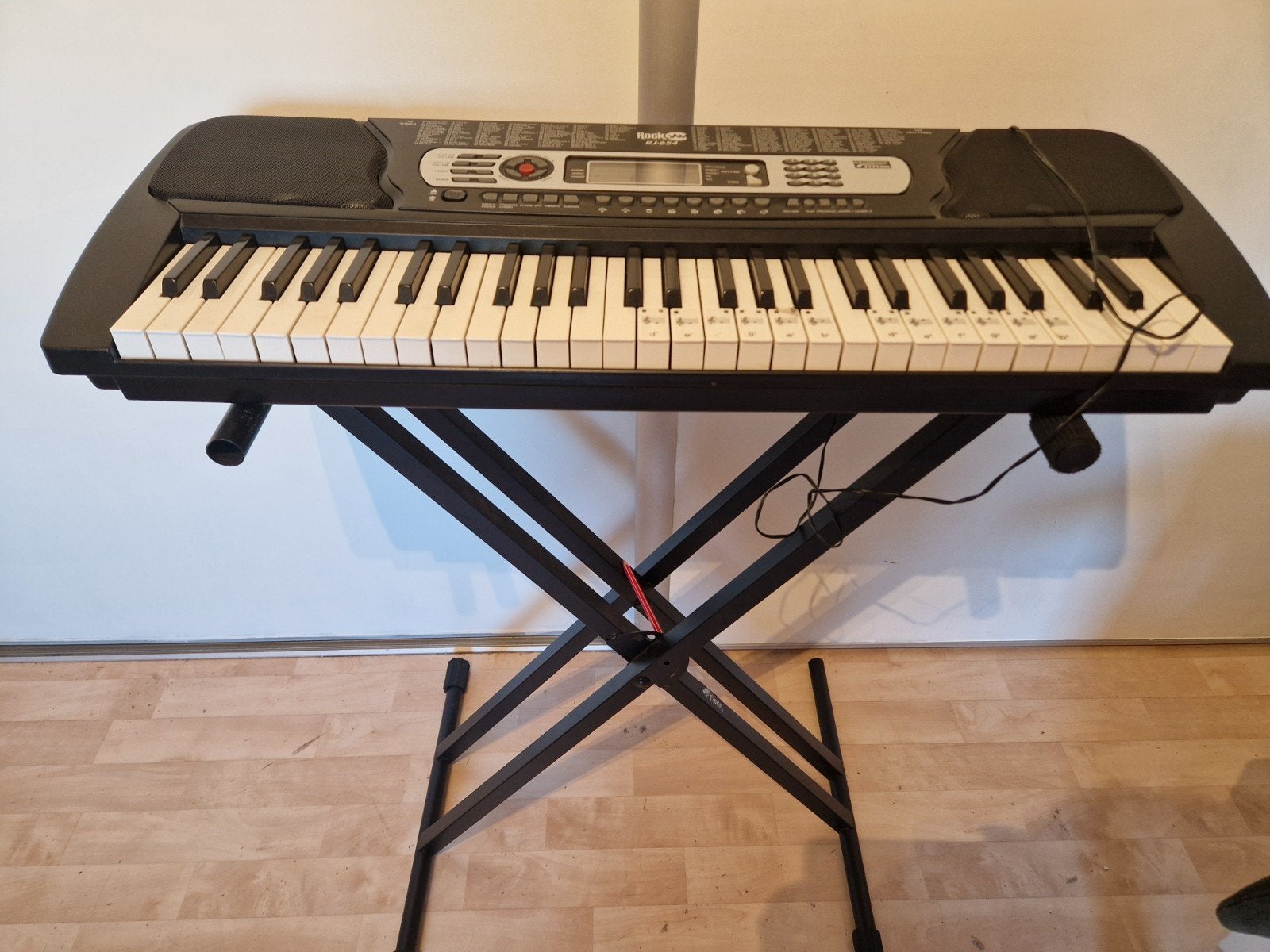 Clavier rockjam 54 touches avec pied, Muziek en Instrumenten, Ophalen, Gebruikt, Met standaard