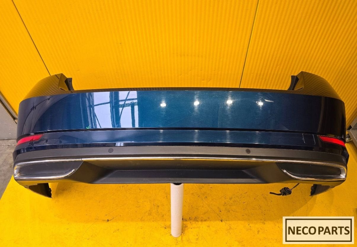 SKODA SUPERB III SEDAN 4XPDC ACHTERBUMPER ALLES LEVERBAAR!!!, Auto-onderdelen, Gebruikt, -, Ophalen of Verzenden, -