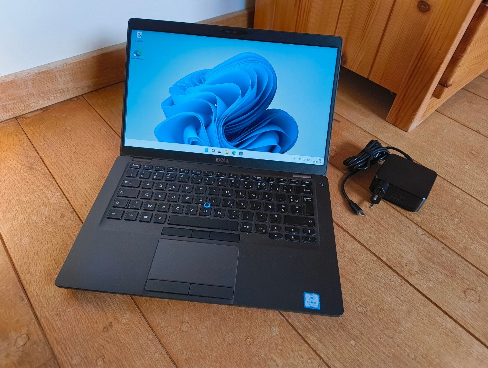 Pc portable Dell Latitude 5400, Informatique & Logiciels, 256 GB, Dell, SSD, Azerty