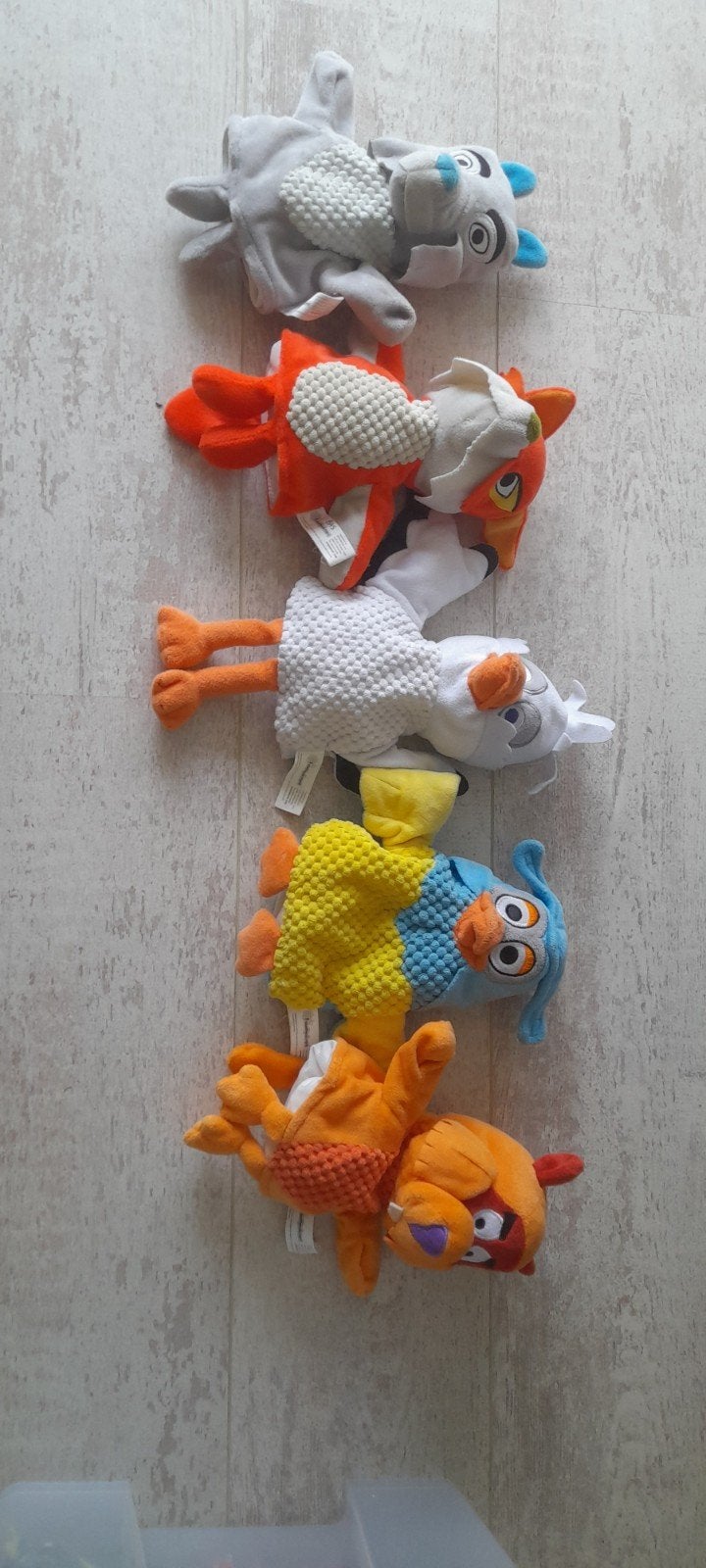 Handpoppen fabeltjeskrant, Ophalen