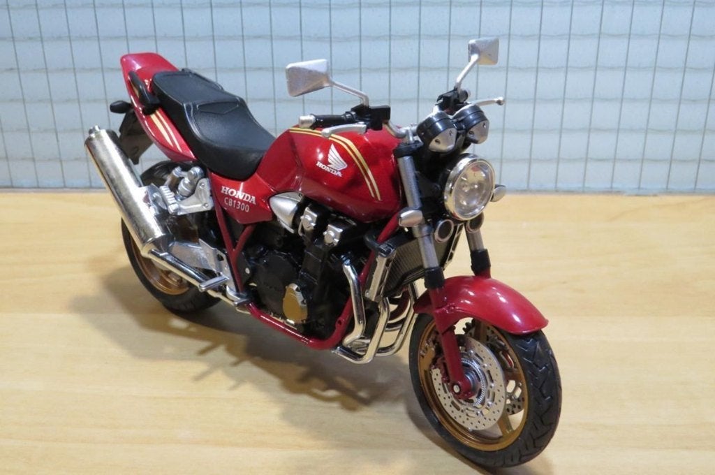 Honda CB1300 SF 1:12 red 602604, Hobby en Vrije tijd, Modelauto's | 1:5 tot 1:12, Nieuw, Motor, 1:9 t/m 1:12, Ophalen of Verzenden