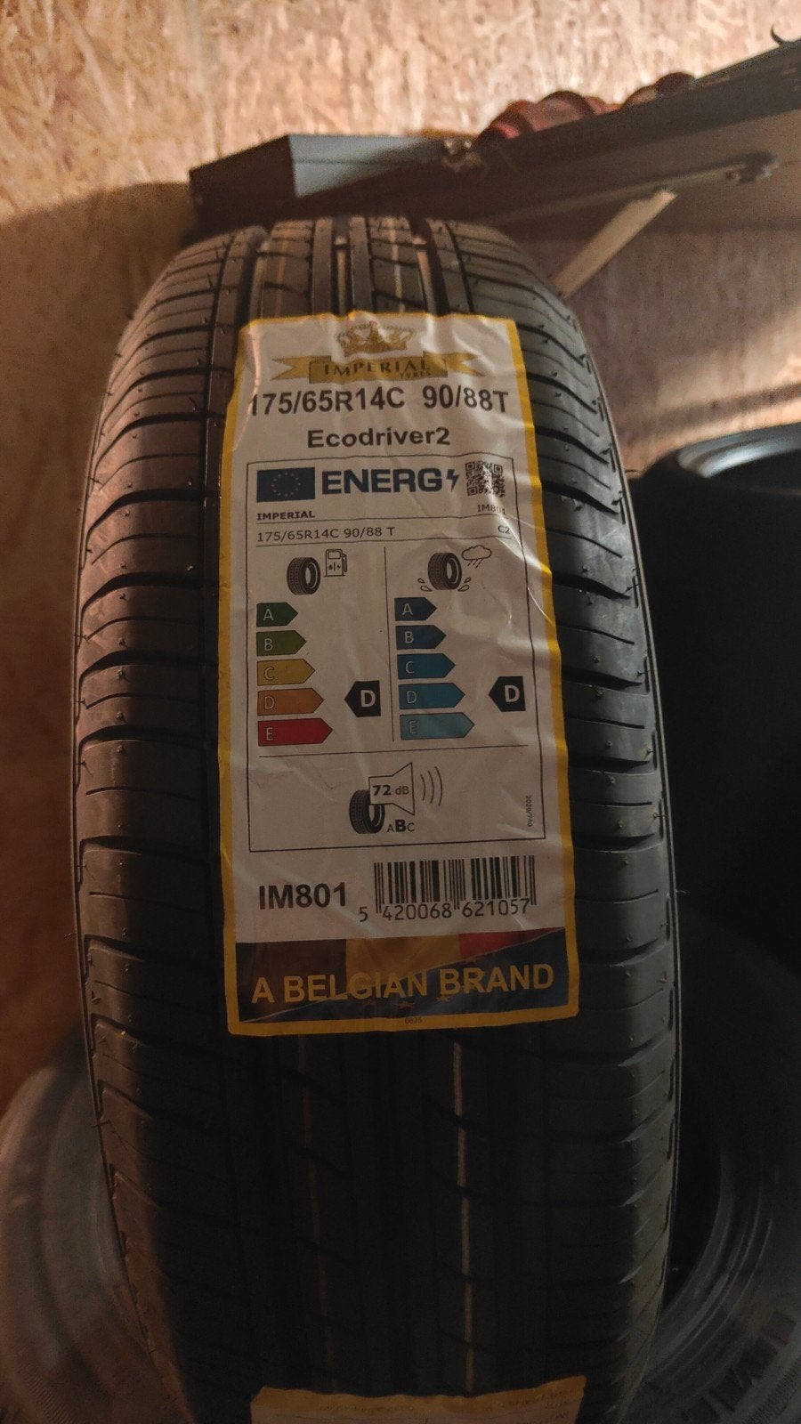 175/65r14c 90t88 imperiaal 70€ per stuk met montage, Ophalen