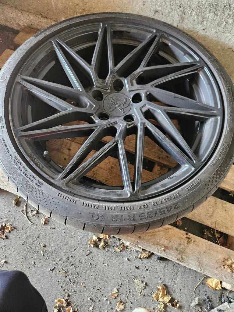 Keskin 19" velgen, Auto-onderdelen, Ophalen, Band(en)
