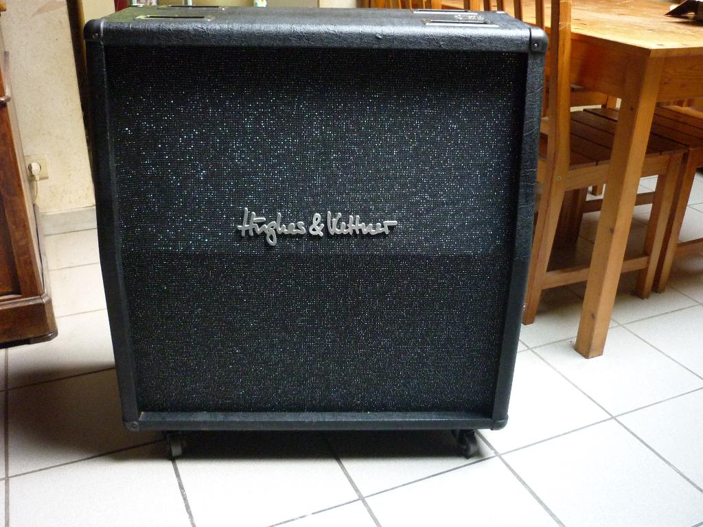 Cabinet Hughes et Kettner 200W, Musique & Instruments, Enlèvement, Utilisé, Guitare, 100 watts ou plus