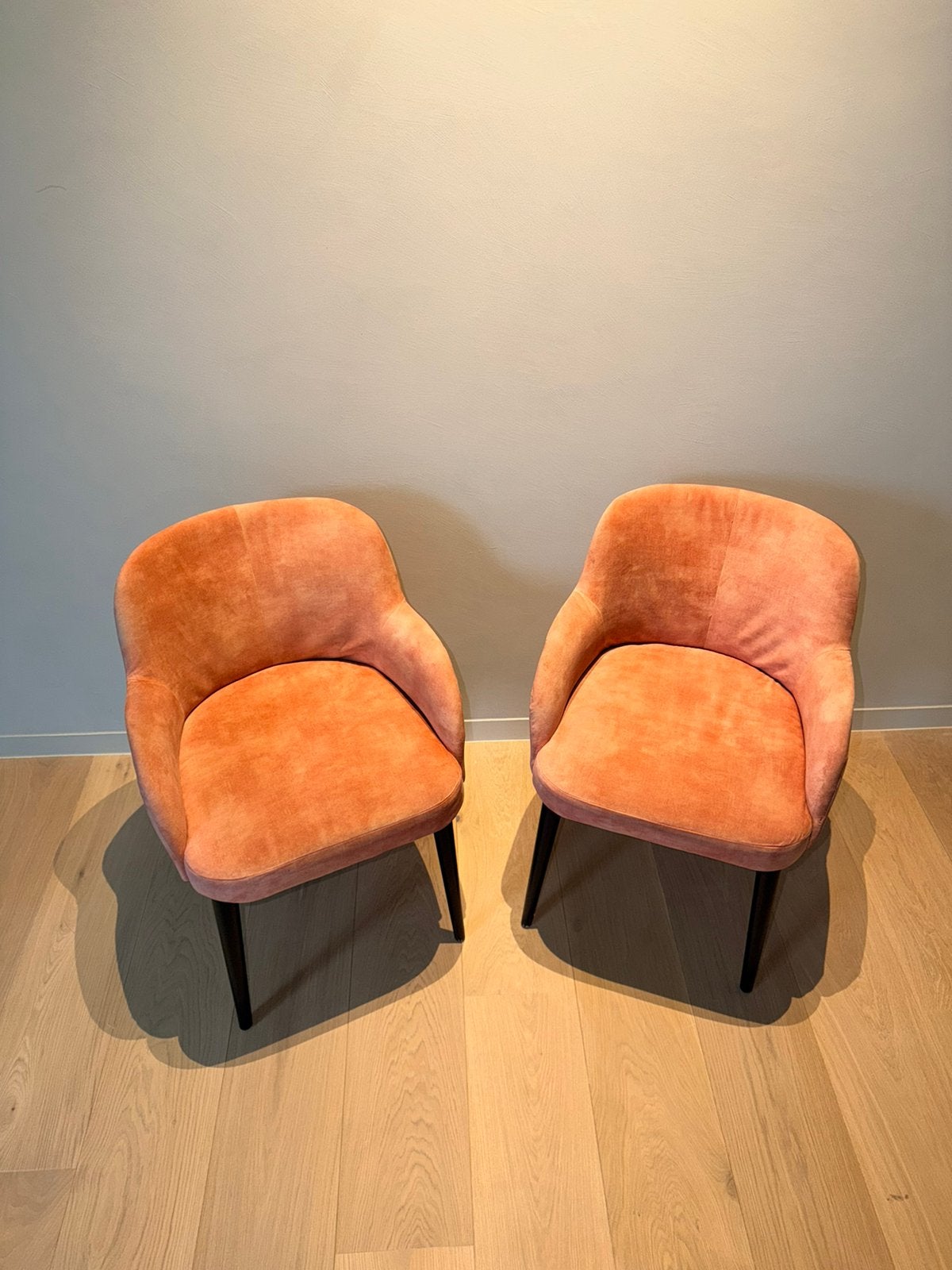 2 toffe stoelen, ideaal voor een wachtruimte of koffietafel, Huis en Inrichting, Stoelen, Ophalen, Twee, Overige kleuren, Zo goed als nieuw