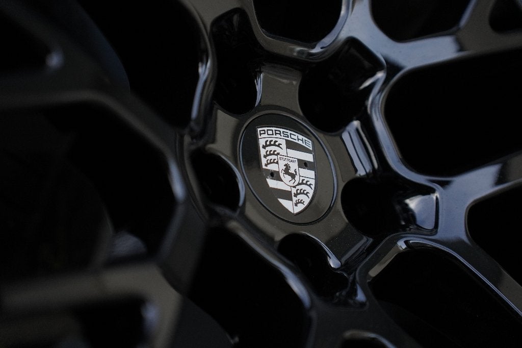 NEW Kit hiver 21' original pour PORSCHE MACAN (et autres), Autos : Pièces & Accessoires, Neuf, Pneus hiver, 295 mm, Véhicule de tourisme