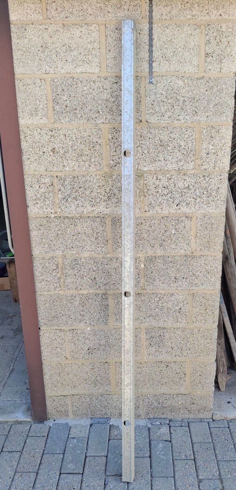 Gyproc wandprofielen 50x50x325 en 50x50x360.
12 stuks van 3,, Ophalen