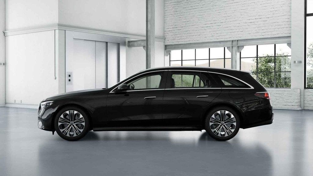 Mercedes-Benz E-Klasse 300 E Break Luxury Line | Distronic |, Auto's, Automaat, Gebruikt, Zwart, 4 cilinders