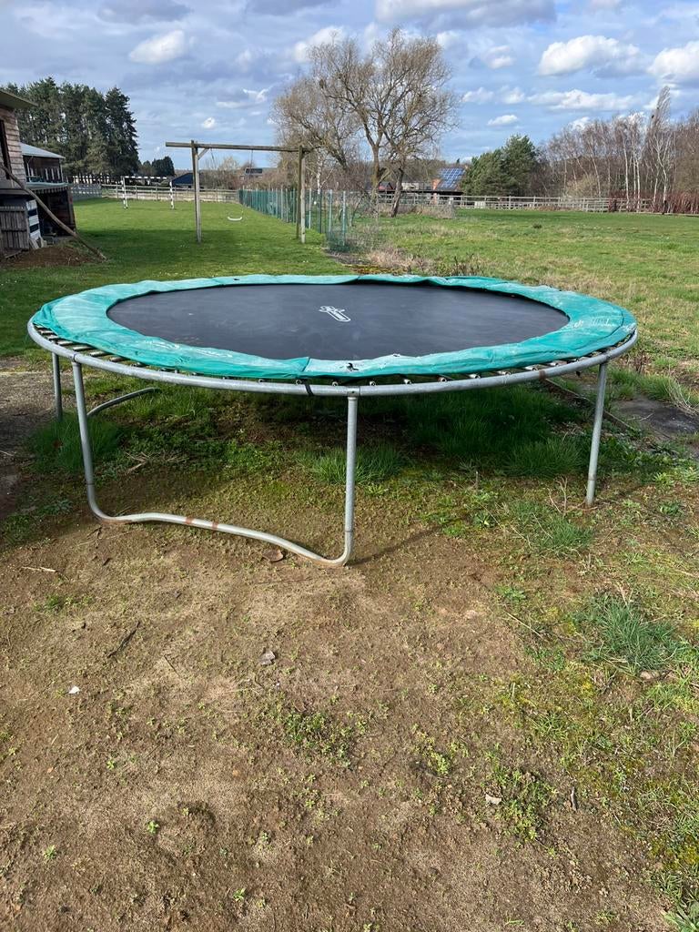Grote trampoline, Ophalen, Gebruikt